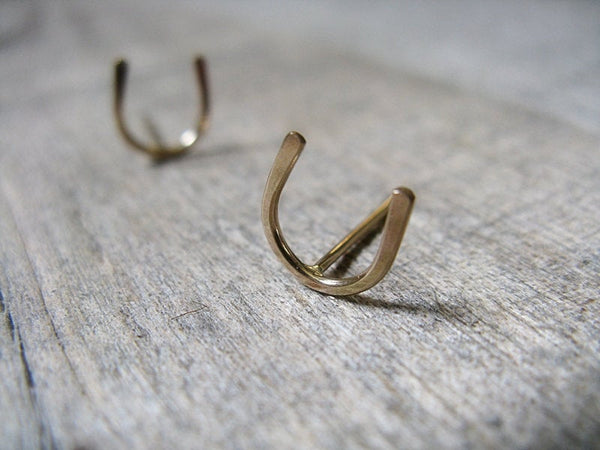 Horseshoe stud earrings 14k Gold fill